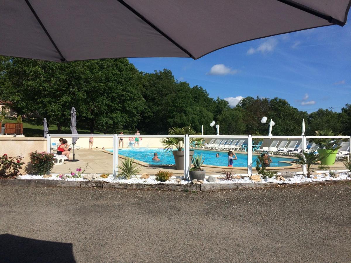 Les Sentiers Du Causse Hotel Lentillac-du-Causse Kültér fotó