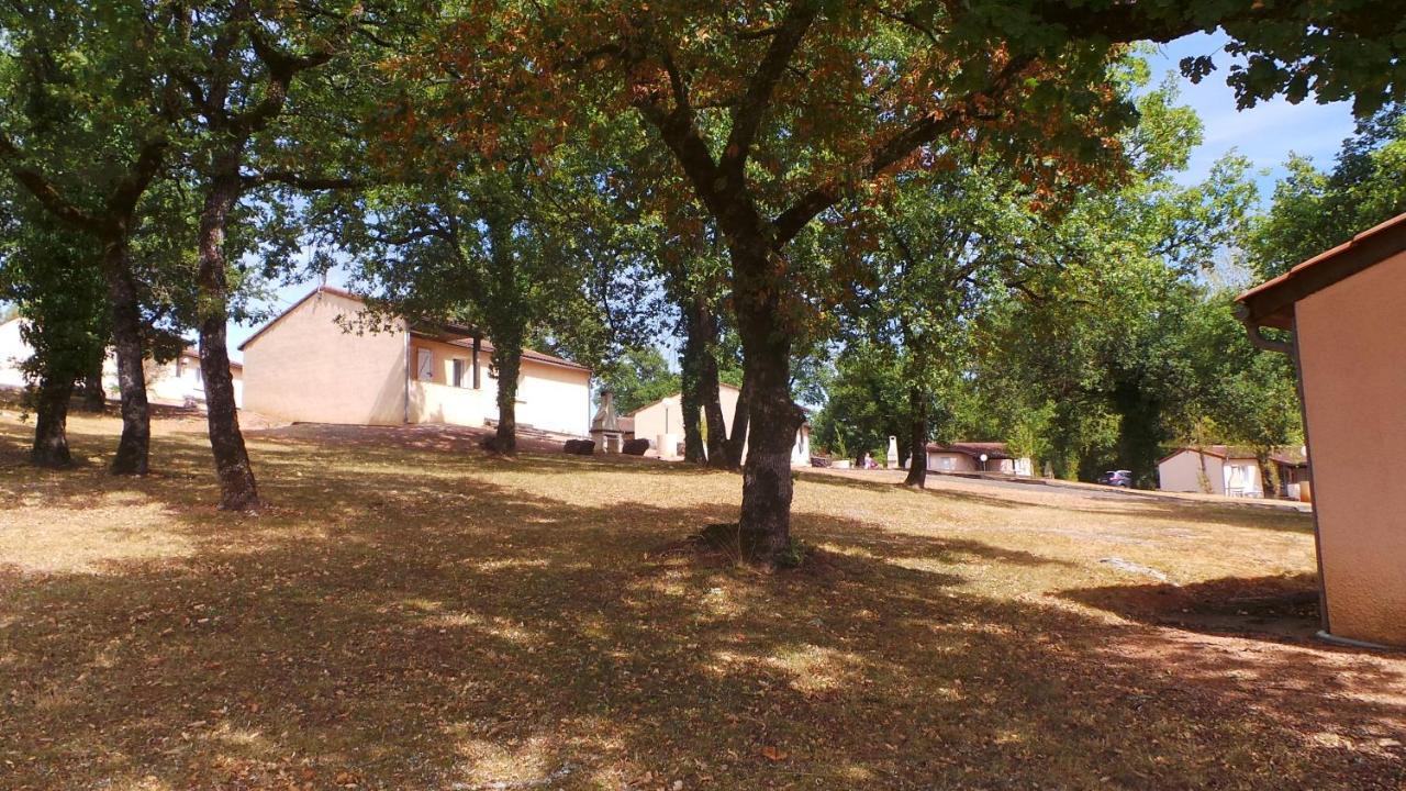 Les Sentiers Du Causse Hotel Lentillac-du-Causse Kültér fotó